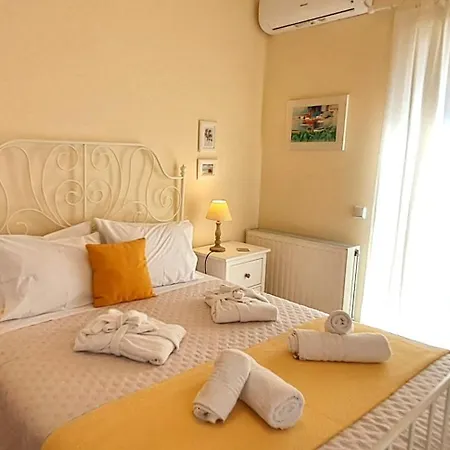 Garitsa Bay * Corfu (city)