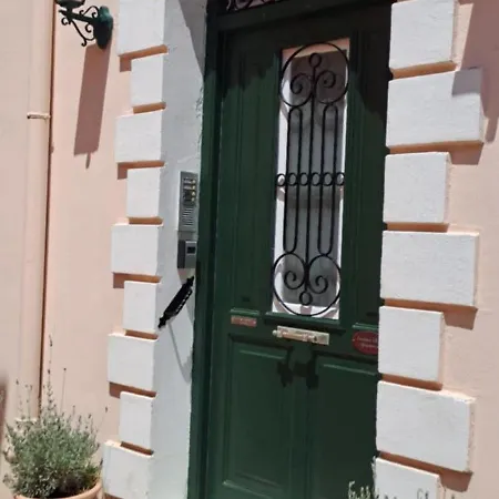 Garitsa Bay Apartmán