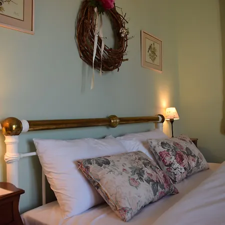 Garitsa Bay * Corfu (city)