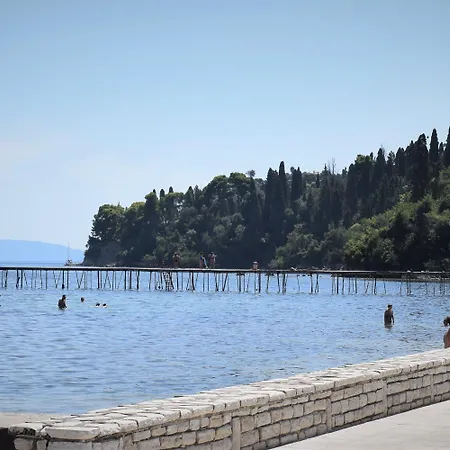 Garitsa Bay Διαμέρισμα *
