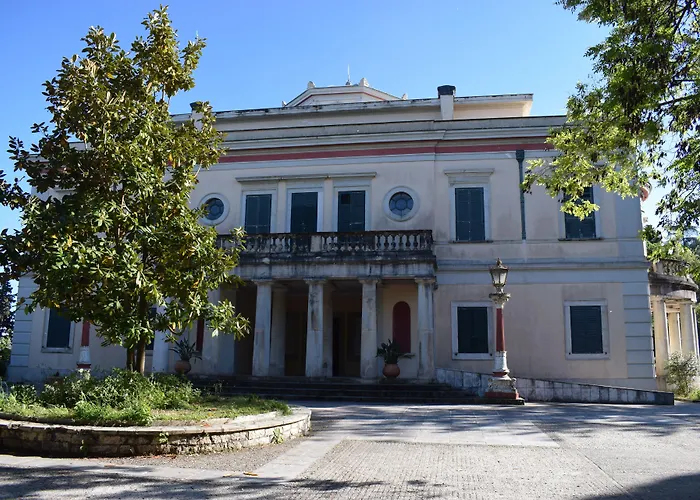Garitsa Bay * Corfu (city)